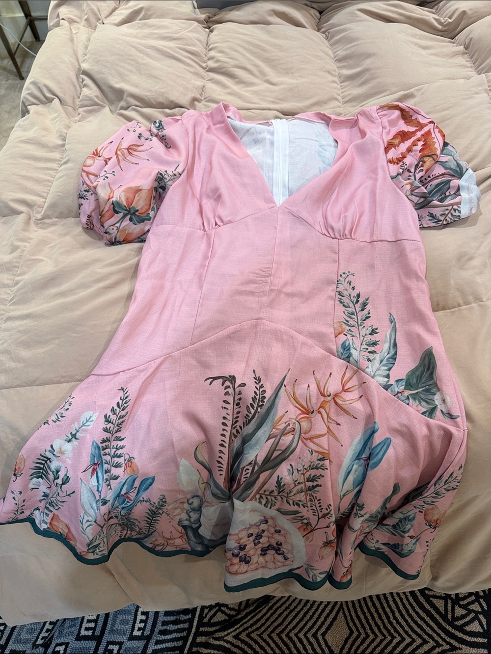 Women’s Pink Floral Puff-Sleeve Mini Dress